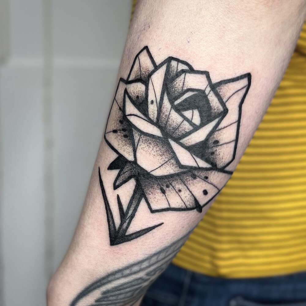 Abstract Rose Flower Tattoo by Christian Eisenhofer - Tattoo Berlin